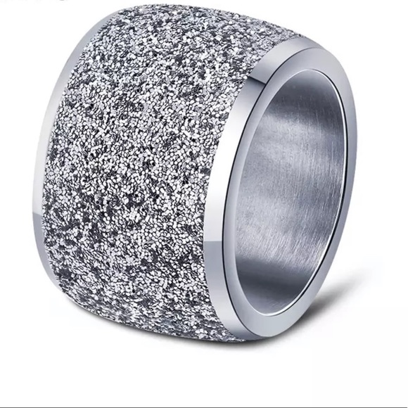 ✨✨NEW✨ 316 L Steeling Steel Band Ring✨✨ - Picture 3 of 3